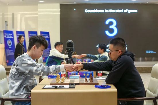 揭秘中国电影博物馆 2020-05-19 电影频道融媒体中心协同中国电影博物馆展开的“云见光影”融媒体直播，在影院全面复工前，率先带领我们贴近久违了的中国电影与中国电影人。